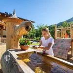Schiefergut Family Resort Flachau * 弗拉绍